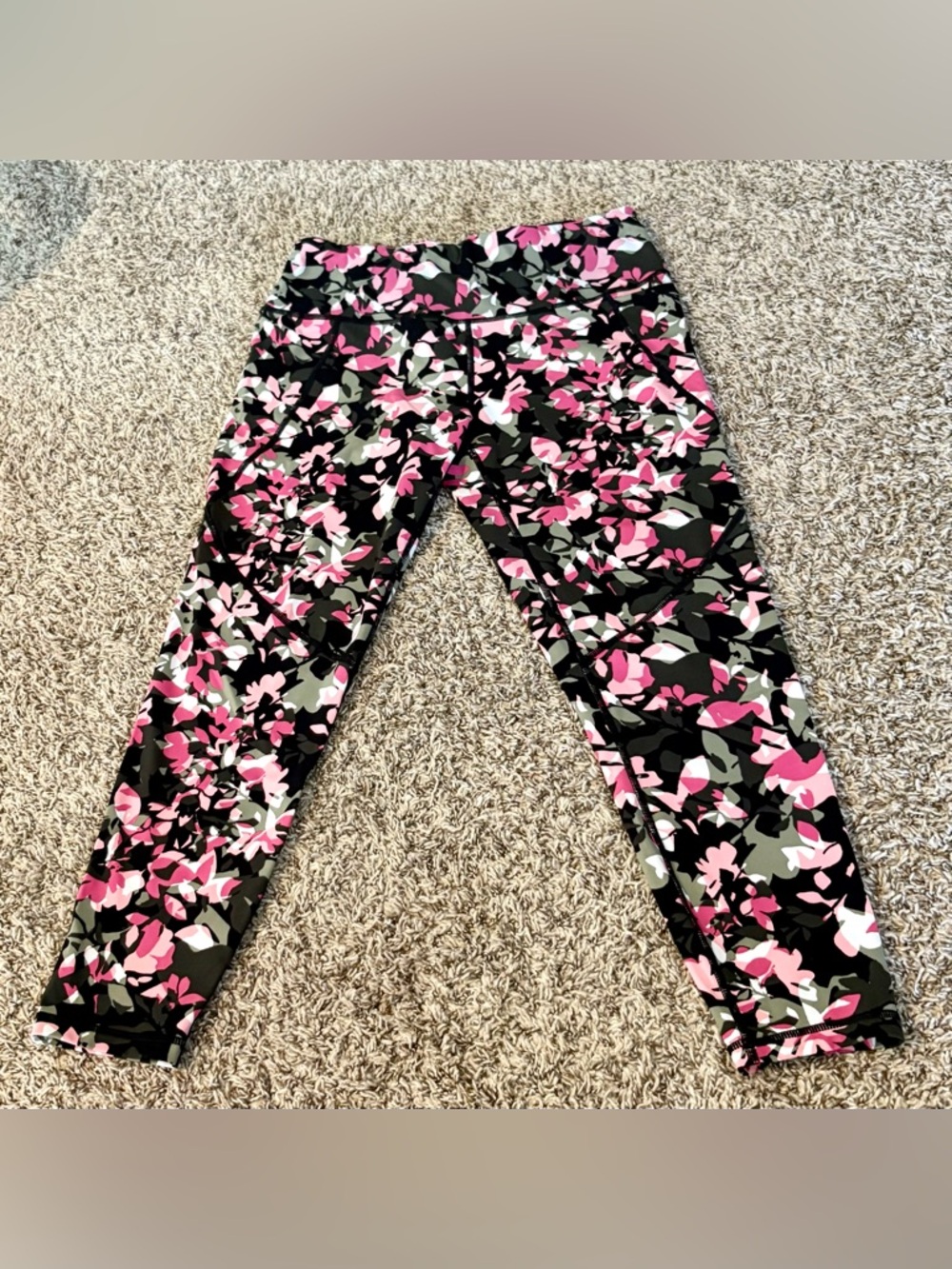 Sweaty Betty Power 7/8 Leggings - Black Floral Layer - Size Medium